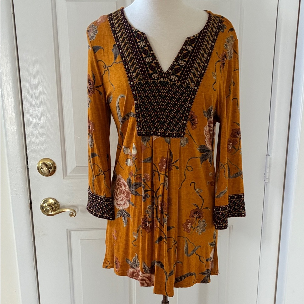 EUC Soft Surroundings Etana stretchy ochre stretchy rayon top